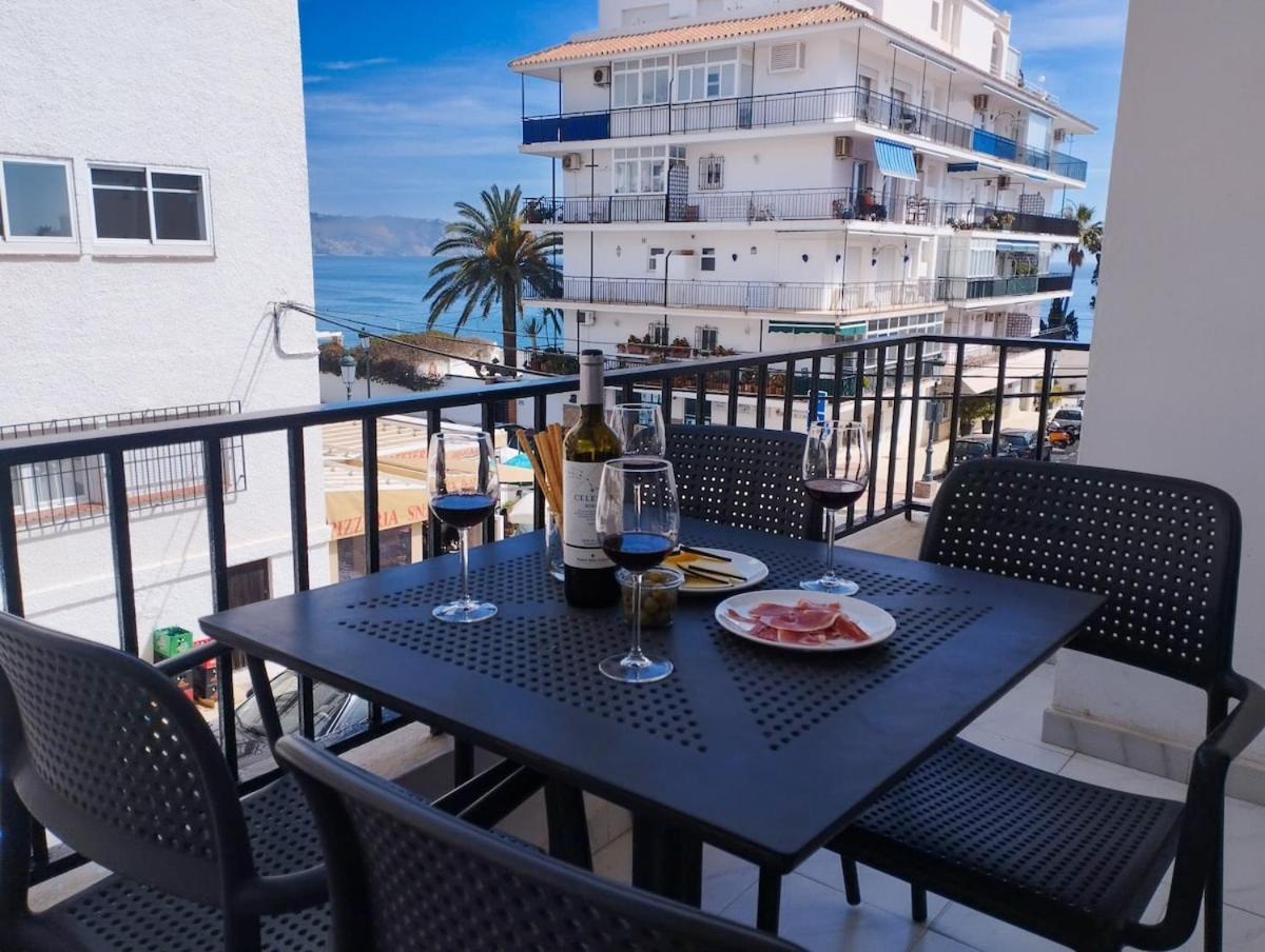 Renovated 2 Bedroom In Center, Carabeo Area Appartement